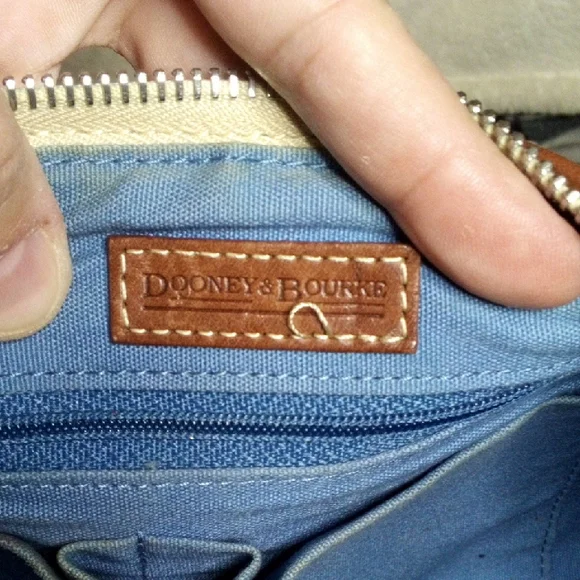 Dooney & Bourke Brown Logo Barrel Bag - Picture 11 of 16